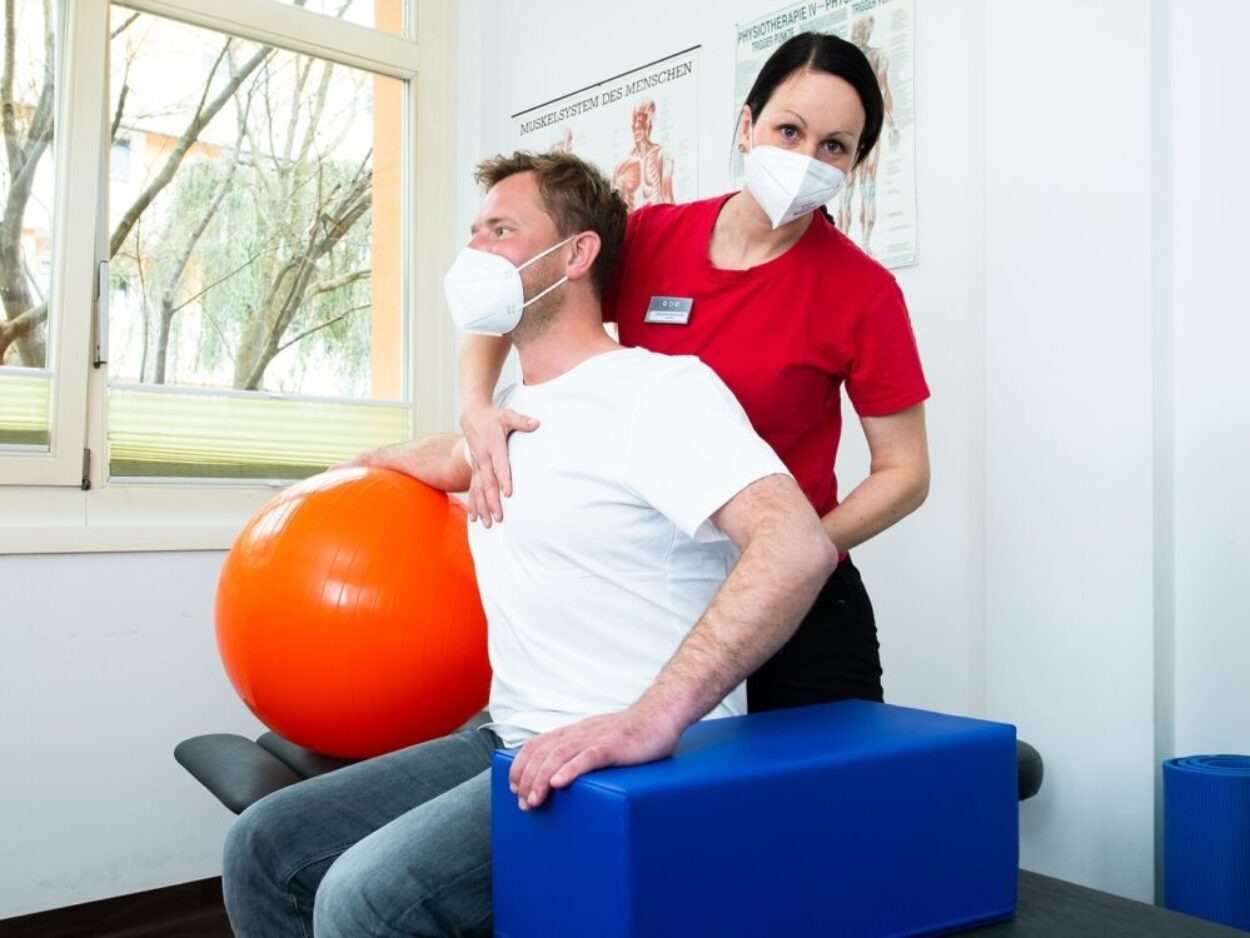 Therapie mit Gymnastikball